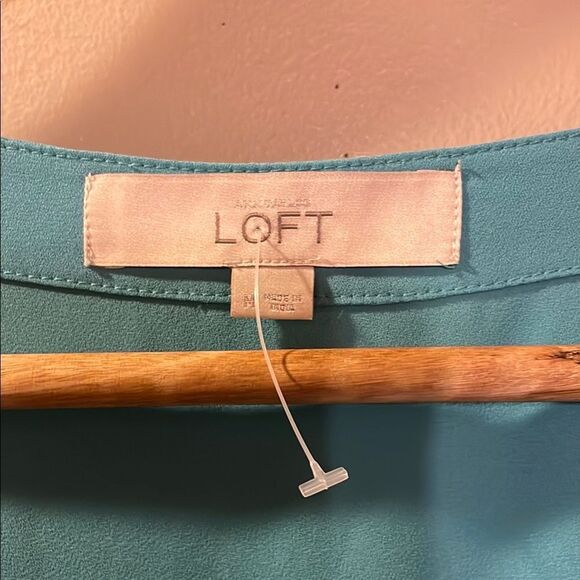 LOFT Cuffed Sleeve Boxy Blouse - Picture 2 of 7